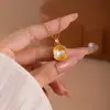 Nuevo Collar de Mariposa Corazón Hueco Estilo Coreano para Mujer, Cadena para Clavícula de Flor de Concha de Perla, Accesorios de Gato de Nicho de Moda