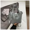 Bolso Único Texturizado Bolso Tote Pequeño para Mujer 2026 Nuevo Bolso Cubo Simple Versátil Bolso de Hombro Cruzado Bolso de Moda