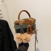 Bolso para Mujer Estilo Nuevo 2026 Más Vendido Gama Alta Otoño e Invierno Bolso Cruzado con Cadena Bolso de Mano de Nicho Mini Bolso Cubo
