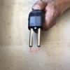 Los fabricantes suministran máquinas para reparar parachoques de automóviles y clavadoras de plástico, así como máquinas para reparar grietas de plástico.