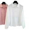 Foto real de camisa feminina rosa bordada de manga comprida, novo top bordado slim fit outono 2026, base de algodão puro