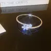 Pulsera Abierta de Diamantes Brillantes y Perlas para Mujer, Nueva Pulsera de Alta Gama, Nicho de Lujo Ligero, Exquisita Joyería de Pulsera Dulce y Fresca