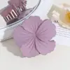 Pinza para el pelo de flor de margarita de color Morandi mate transfronteriza europea y americana para recogido en la parte trasera del cabello Pinza para el pelo de flor Pinza de tiburón Accesorio para el cabello para mujer
