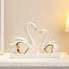 Ornamentos Modernos Simples de Cisne de Cerâmica para Casal Decorações para Casa Artesanato Criativo de Luxo Leve Presente de Casamento