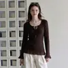 Blusa de tricô com renda vazada estilo intelectual, cadarço, decote V pequeno, manga longa, camisa básica versátil de caimento justo para o início do outono 2481