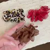Pendientes de Perlas con Pétalos de Leopardo para Mujer, Modernos, Exagerados, Únicos y Hermosos Pendientes 2025 Nuevo Diseño de Nicho Joyería para Orejas