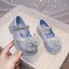 Sapatos de couro para meninas, sapatos de princesa Elsa, nova coleção primavera/outono 2025, sapatos de performance com strass, sapatos infantis de sola macia, sapatilhas de cristal para meninas pequenas