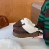Estilo Floresta Outono/Inverno Novos Sapatos de Algodão Chinelos de Algodão Sapatos Quentes para Exterior 2026 Fofos de Bico Fechado Mais Veludo Slip-Ons Diários