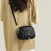 Bolsa Transversal de Couro Genuíno Modelo 2026 para Mulheres, Bolsa Pequena Redonda Versátil de Ombro Acolchoada com Corrente Estilo Chanel