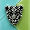Nuevos Accesorios de Aleación Llenos de Pedrería Cabeza de Leopardo Acrílica Decoración para Funda de Teléfono DIY Decoración para Salida de Aire del Coche Hebilla de Material
