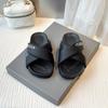 Chinelos Infantis 2026 Verão Novo Estilo Calçados Infantis para Exterior Sapatinhos de Princesa para Meninas Sola Macia Antiderrapante Sola Macia Sandálias de Praia Modernos