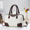 Exquisito bolso de mano para mujer, nuevo modelo 2026, bolso Boston de alta gama más vendido, moderno bolso de hombro y bandolera con tachuelas