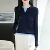 Primavera/Verão 2026 Novo Lã Fina Gola Redonda Tricô Manga Longa Feminino Cor Torcida Bloco de Cores Slim Fit Falso Duas Peças