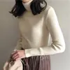 Tecido de fio core-spun, suéter feminino de gola alta, coleção outono 2025, peça versátil para usar por baixo, efeito emagrecedor, top de tricô curto pullover