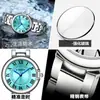 Nuevo Reloj Pequeño de Esfera de Aspecto Elevado para Mujer Nicho Simple Gama Alta Retro Estilo Hong Kong Correa de Acero Versátil Cuarzo Reloj para Mujer