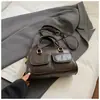Bolso Satchel Coreano de Nicho Bolso Baguette para Mujer Otoño 2025 Nuevo Textura de Alta Gama Estilo Extranjero Retro Bolso de Hombro Cruzado