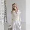 Suéter de tricô marrom com gola polo, moda feminina para o início do outono, novo modelo 2026, manga longa, luxo leve, top com design de alta qualidade