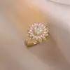 Collar para Mujer, Celebridad de Internet Girasol Cruz Fronteriza Zircón Flor Nicho Nuevo Diseño Colgante Conjunto de Temperamento Collar de Acero de Titanio
