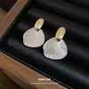Brincos Pingente Folha com Padrão de Agulha Prateada, Brincos Vintage Exquisitos e Elegantes com um Toque de Luxo Leve e de Alta Qualidade, Acessórios de Orelha Inspirados em Design