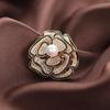 Broche de camélia com zircônia multicamadas microincrustada, elegante, requintado, alfinete feminino, joia de luxo leve, corsage