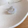 Ear Cuff de Pérola Multicamadas Francês Feminino Sem Piercing 2026 Novo Pequeno Nicho Simples Clipe de Osso da Orelha Brinco Elegante com Toque de Luxo