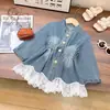 Vestido Chaqueta de Mezclilla Nuevo para Niñas Otoño e Invierno 2016 Vestido de Encaje con Parches de Mezclilla Vestido de Moda