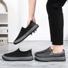 Zapatos para Hombre, Zapatos Casuales de Malla Transpirable de Primavera, Zapatos Slip-On Perezosos, Zapatos de Tela del Viejo Pekín, Suela Suave, Zapatos Cómodos de Papá, Venta al por Mayor