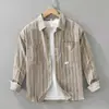 Camisa artística retro de manga larga para hombre estilo japonés, holgada y casual, adecuada para primavera y otoño, con diseño de rayas irregulares