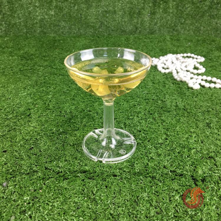 一体成型香槟杯