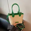 Bolsa Pequena Quadrada de Mão com Alça Única Transversal Estilo Coreano Cesta de Legumes Costura em Cor Contrastante Feminina Novo Estilo Verão 2025 Leve e Estilosa