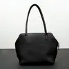 Bolso de axila de cuero de vaca de primera capa importado de lujo de nicho, Bolso de hombro minimalista relajado e informal, Bolso de mano de cuero genuino