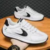 Zapatos para Hombre 2025 Nuevos de Verano Transpirables Blancos para Hombre Suela Suave Zapatos para Correr Deportivos Casuales para Hombre Zapatos Forrest Gump Comercio Exterior