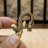 Colgante de Cintura Zodiaco Dragón Latón Oxidado Retro Cadena de Cintura Cabeza de Dragón Antigua Hebilla de Resorte Llavero Cabeza de Dragón y Fénix para Hombre Venta al por Mayor