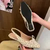 Primeiro Encontro com o Estilo Gentil da Temporada: Sandálias Fechadas com Laço Floral e Salto Bloco para Mulheres, Versáteis Sapatos de Baixo Salto Estilo Fada