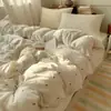 Juego de Cuatro Piezas de Ropa de Cama Fresca de Seda Hielo para Verano, Sábana Plana, Funda de Edredón, Sábana Ajustable, Juego de Tres Piezas para Dormitorio de Estudiante, Nuevo Modelo 2026
