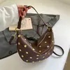Bolsa Estilosa 2026 Primavera Nova Moda Nicho Rebite Bolsa Bolinho Feminina Textura Trabalho Diário Ombro Único Transversal