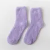 Meias de Veludo Coral Coloridas Spot, Meias Femininas Outono e Inverno, Meias de Chão Cor Sólida Espessadas e Quentes, Meias de Toalha Meio Cano