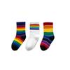 2020 Otoño e Invierno nuevos calcetines para niños calcetines de rayas para niños que no aprietan los pies calcetines para bebés calcetines de tubo arcoíris Algodón