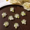 Cores frescas e naturais em estilo floresta, blocos de cor, flores de miçangas, brincos fofos e juvenis DIY para mulheres, acessórios de cabelo, presilhas de cabelo, botões, flores para sapatos, acessórios