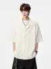 Camisa Masculina de Manga Curta com Recortes e Gola Cubana Estilo Americano, Nova Tendência de Verão Retrô Solta Casual Jaqueta de Meia-Manga