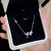 Collar Colgante de Mariposa Soñadora para Novia, Cadena para Clavícula de Lujo Ligero de Gama Alta de Nicho, Nuevo Modelo 2026, Estilo Dulce y Fresco de Chica Popular