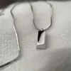 Pingente tijolo pequeno de aço titânio cor prata corrente osso de cobra não desbota luxo leve estilo simples neutro corrente osso de cobra requintada colar clavícula
