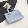 2026 Verão Novo Estilo Coreano Bolsa Tote de Lona com Tachas Grande Capacidade Bolsa de Ombro de Mão Tendência para o Trabalho Casual