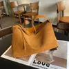 Bolso de mujer vintage de cuero genuino transfronterizo, bolso de axila de ante esmerilado de capa superior de piel de vaca, bolso bandolera versátil para el uso diario de mujeres
