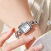 Reloj de pulsera cuadrado incrustado con diamantes para mujer, moderno y a la moda, diseño de nicho, simple y exquisito, con un toque de alta gama, estilo Chanel, en stock