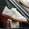 Comercio exterior súper ventas talla grande 48 superficie de cuero Zapatos de entrenamiento alemanes versátiles de moda transfronterizos AliExpress zapatos de tabla construcción de equipos tira y afloja zapatos deportivos