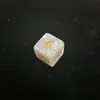 Venta al por mayor Dados de Seis Caras de 16 mm, Angulares Rectos, Color Sólido, Dados de Colores con Números, Varios Dados Transparentes de Colores para Lanzar