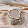 Suministro Directo de Fábrica de Perlas Blancas de Agua Dulce, Pulseras Modernas y Sencillas para Mujer, Pequeños Accesorios Frescos para la Mano para Mujer