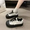 Zapatillas blancas de suela gruesa para mujer, nuevo modelo otoño 2026, versátiles, con estampado de estrellas, chunky, lindas, zapatillas casuales deportivas, de moda
