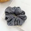 Elástico de Cabelo Veludo Estampado Leopardo Retro Coreano para Rabo de Cavalo e Coque, Acessório de Cabelo Versátil para Mulheres